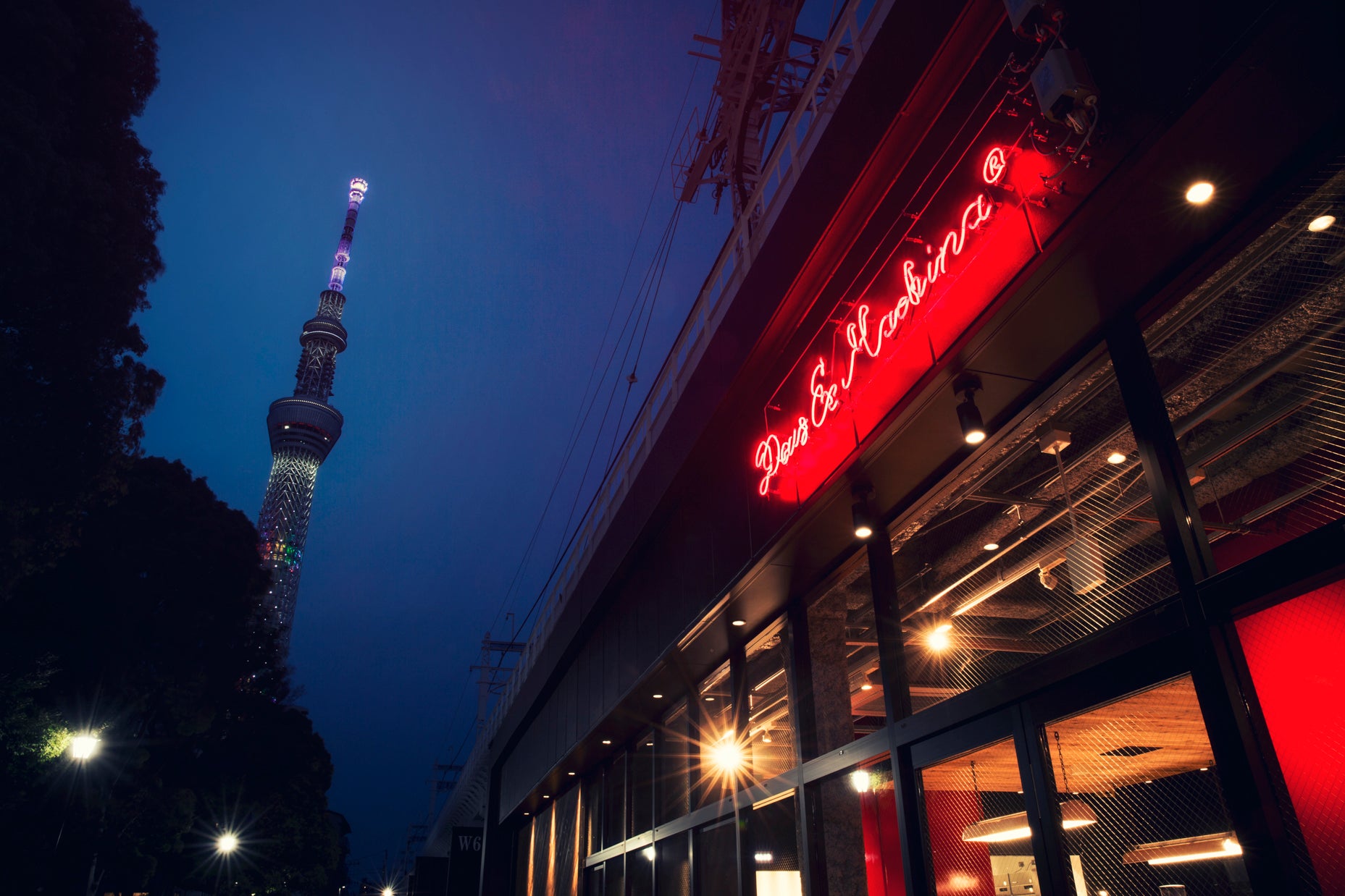 Deus Ex Machina Asakusa（デウス エクス マキナ浅草店）